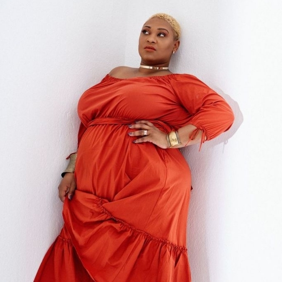 Meet your Posher, Torethia - Picture 4 of 7